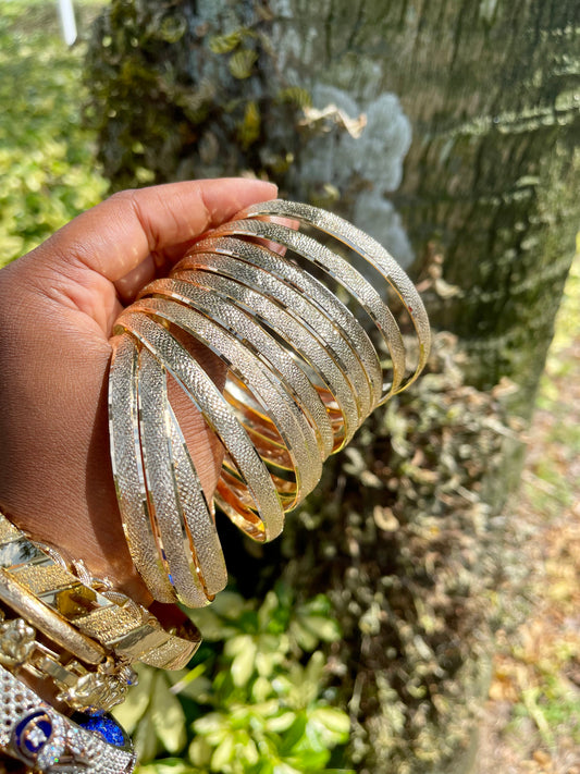 Size 7/6mm Gold Glitter Bangles