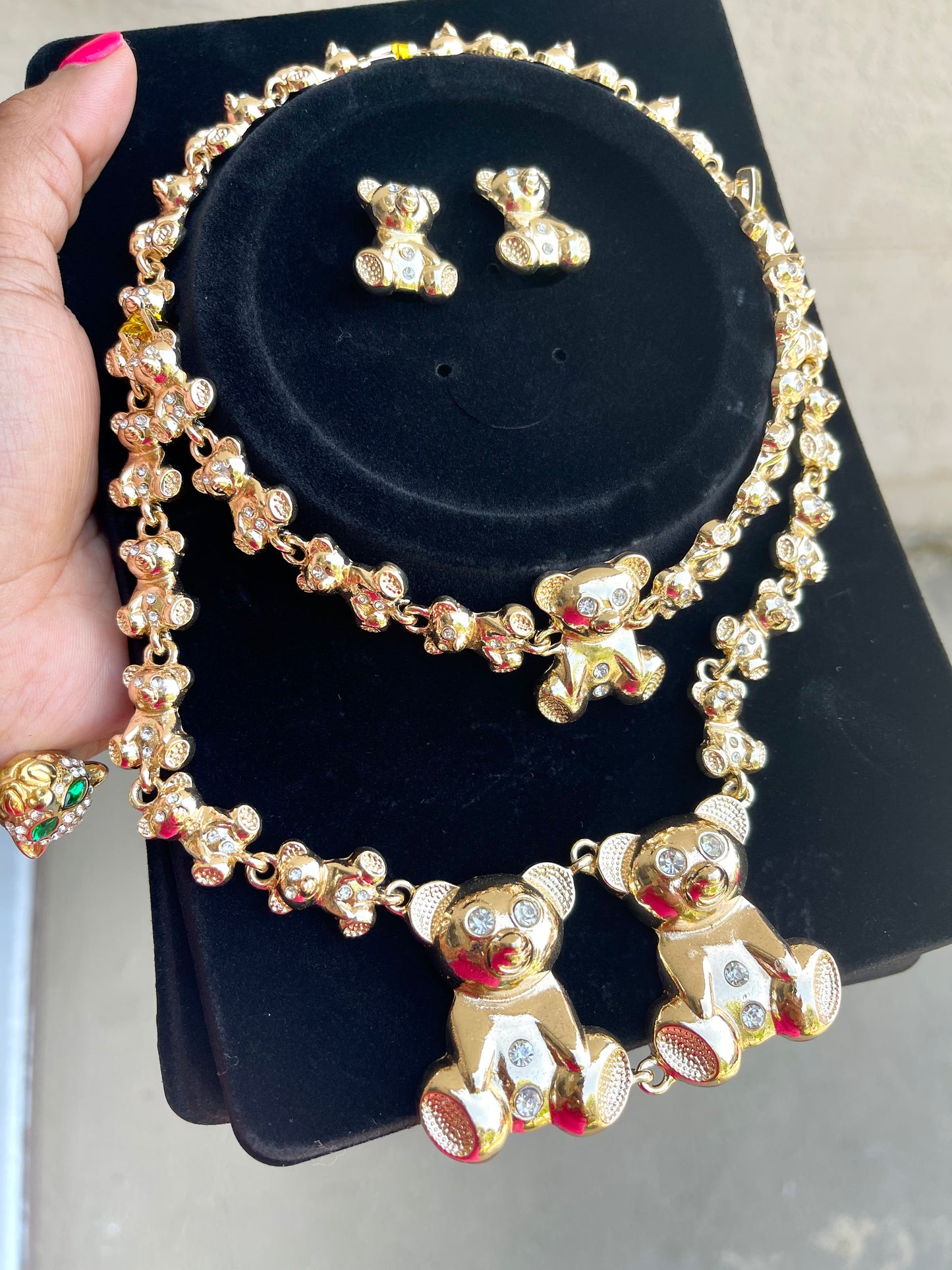 Moving Sale Must Go Necklace Sets